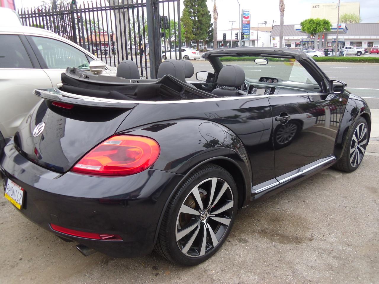 Volkswagen Beetle Convertible 2dr Man 2.0T R-Line PZEV 2014