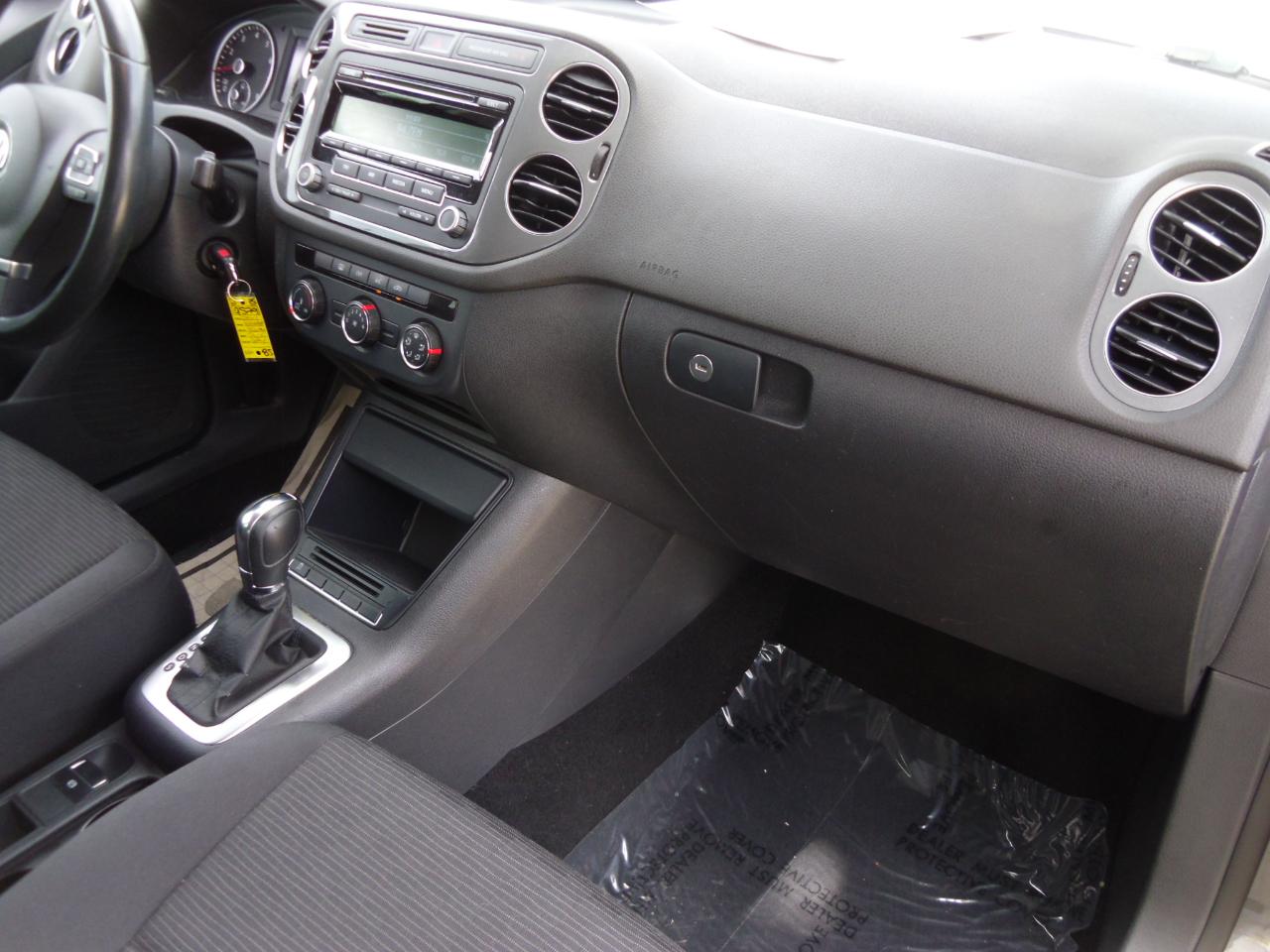 Volkswagen Tiguan 4MOTION 4dr Auto S 2014