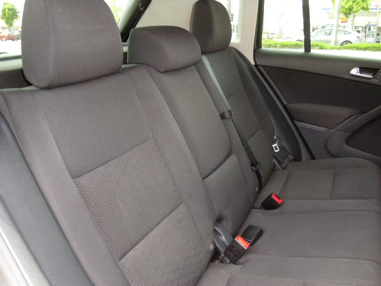 Volkswagen Tiguan 4MOTION 4dr Auto S 2014