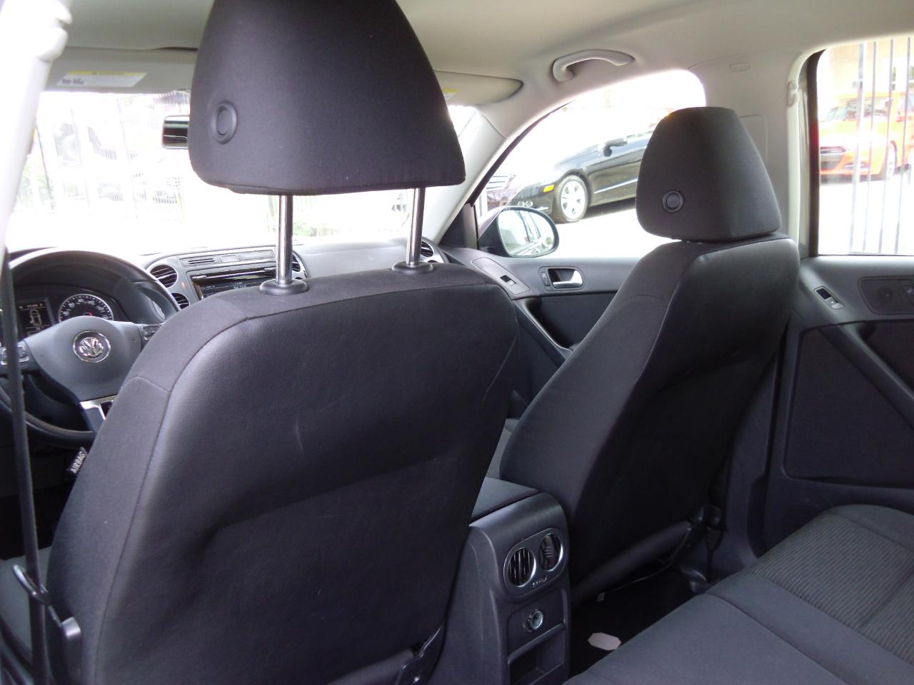 Volkswagen Tiguan 4MOTION 4dr Auto S 2014