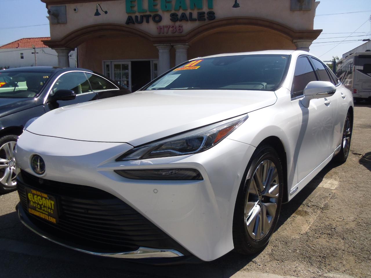 Toyota Mirai XLE Sedan 2021