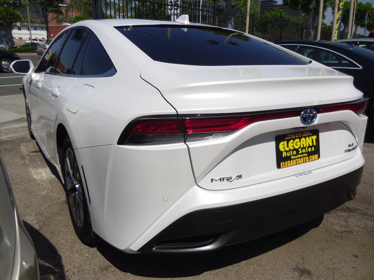 Toyota Mirai XLE Sedan 2021