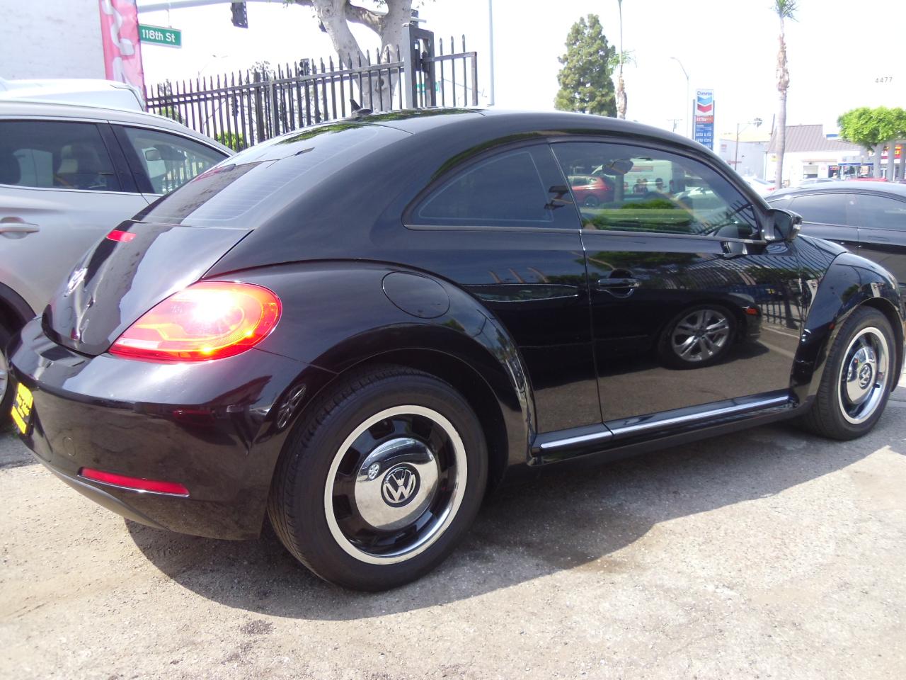 Volkswagen Beetle Coupe 2dr Auto 2.5L PZEV 2013