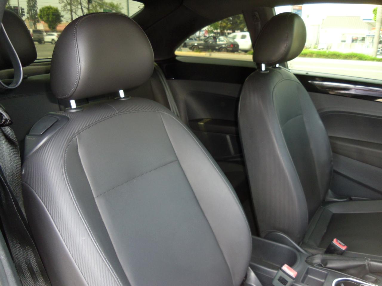 Volkswagen Beetle Coupe 2dr Auto 2.5L PZEV 2013