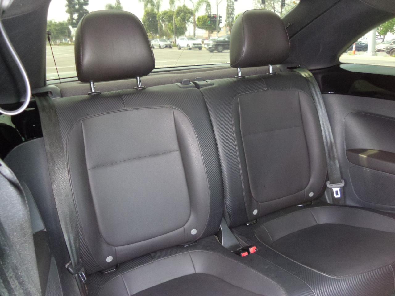 Volkswagen Beetle Coupe 2dr Auto 2.5L PZEV 2013