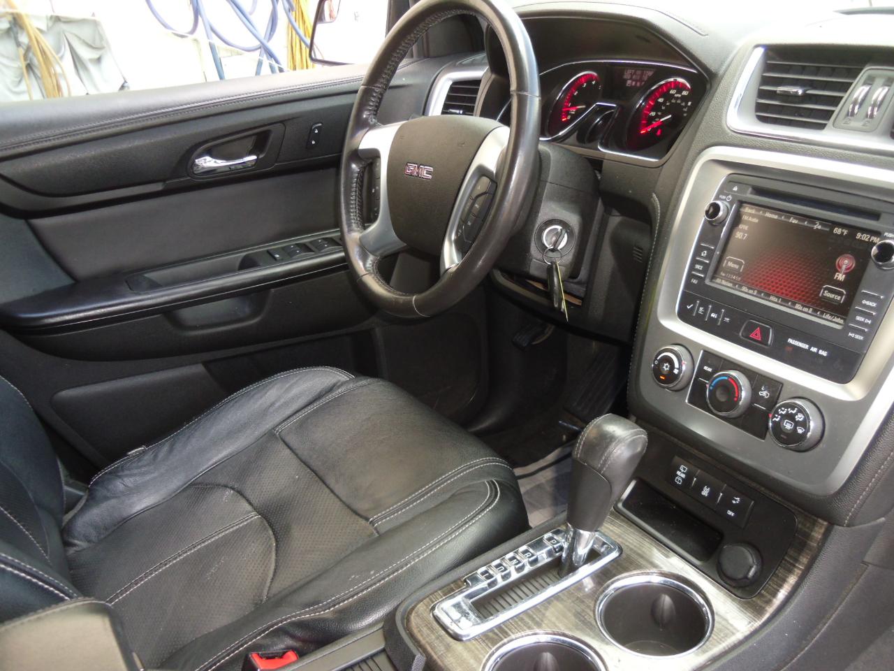 GMC Acadia FWD 4dr SLE2 2014