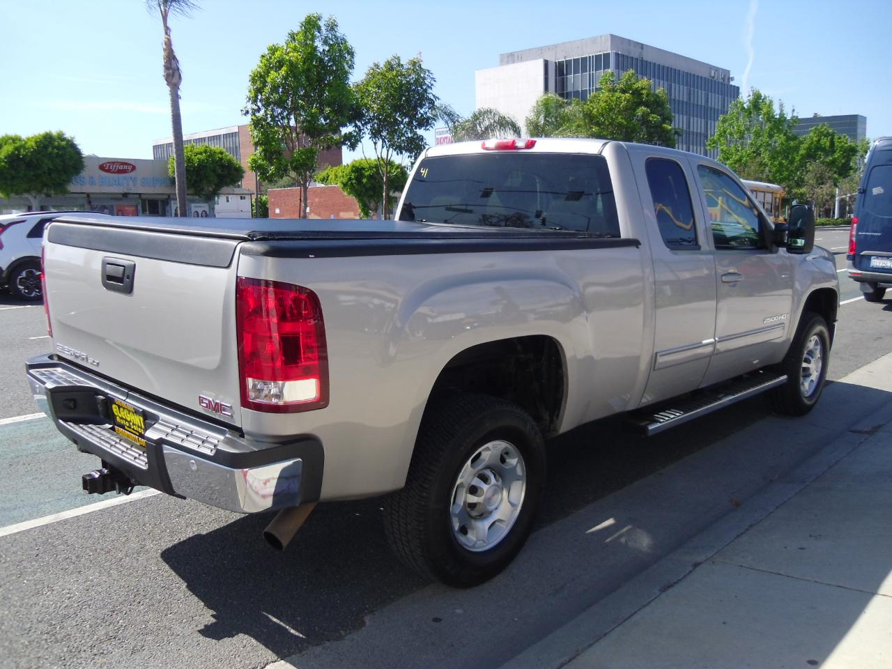 GMC Sierra 2500HD 2WD Ext Cab 143.5" SLT 2008