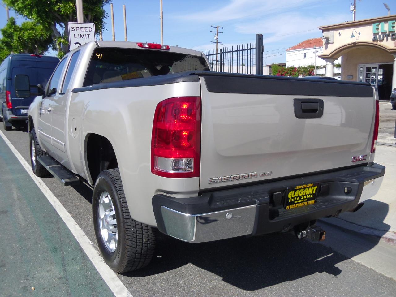 GMC Sierra 2500HD 2WD Ext Cab 143.5" SLT 2008