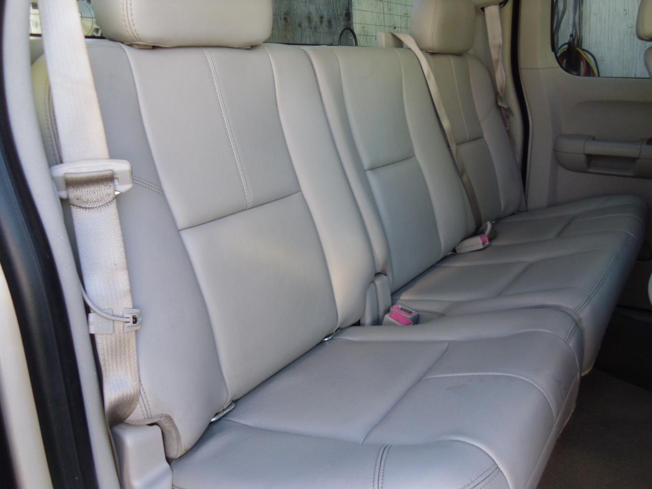 GMC Sierra 2500HD 2WD Ext Cab 143.5" SLT 2008