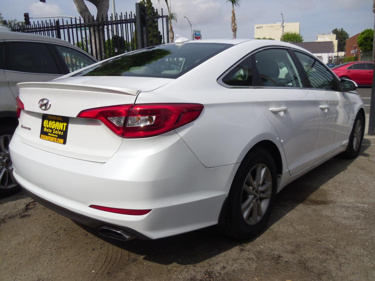 Hyundai Sonata 4dr Sdn 2.4L SE PZEV 2015