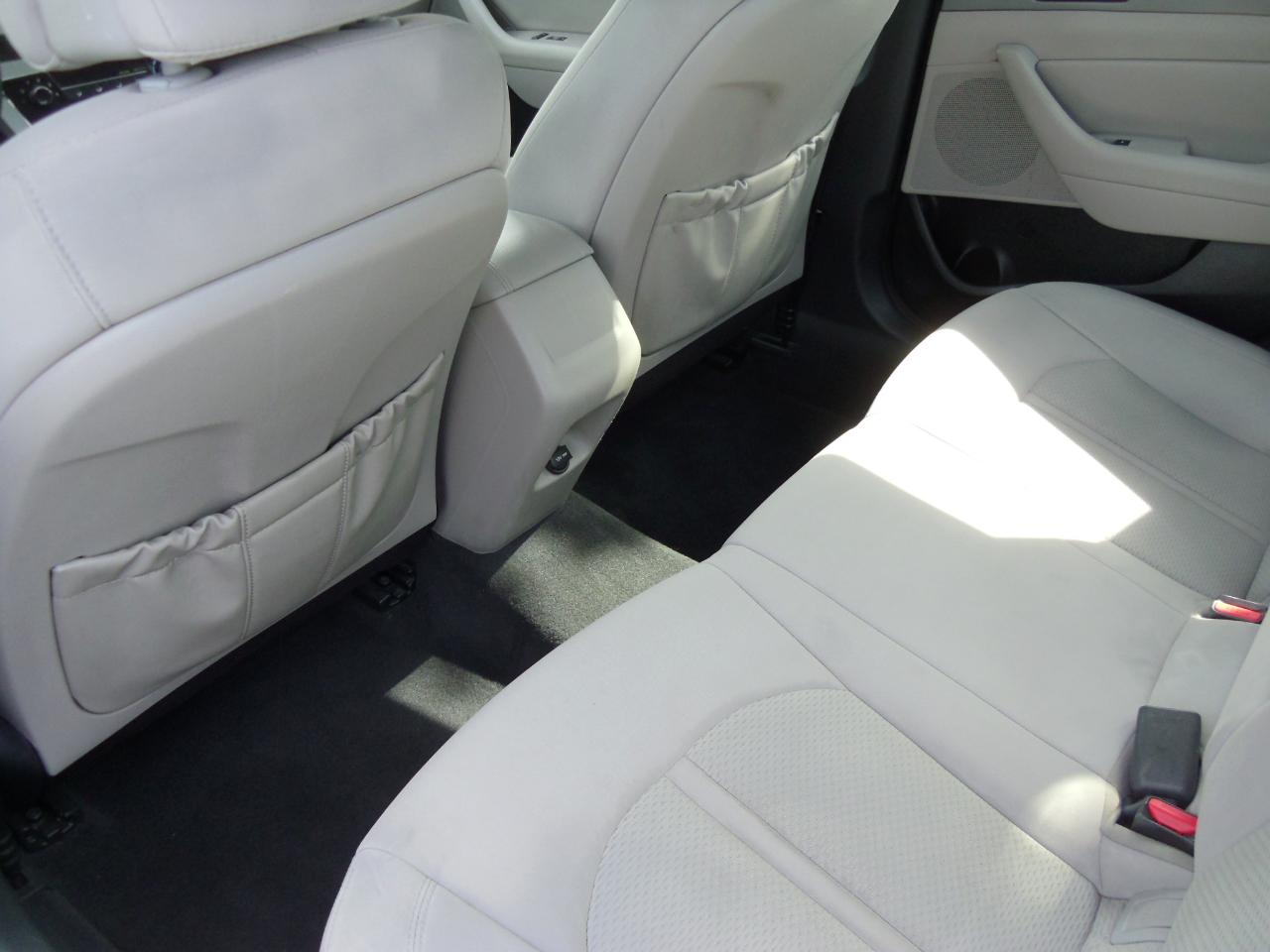 Hyundai Sonata 4dr Sdn 2.4L SE PZEV 2015