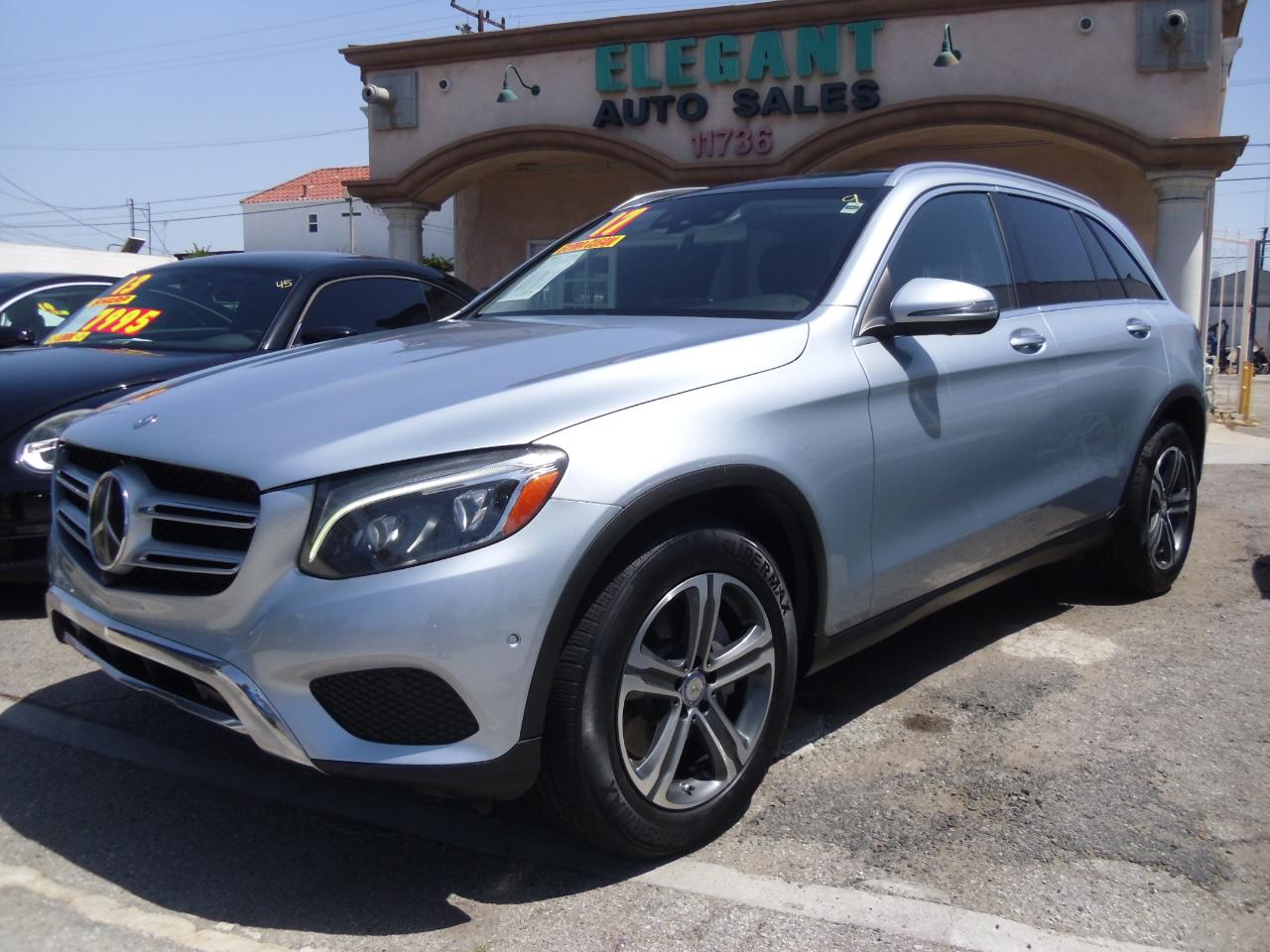Mercedes-Benz GLC GLC 300 4MATIC SUV 2017