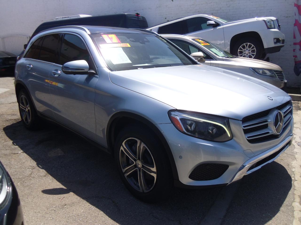 Mercedes-Benz GLC GLC 300 4MATIC SUV 2017