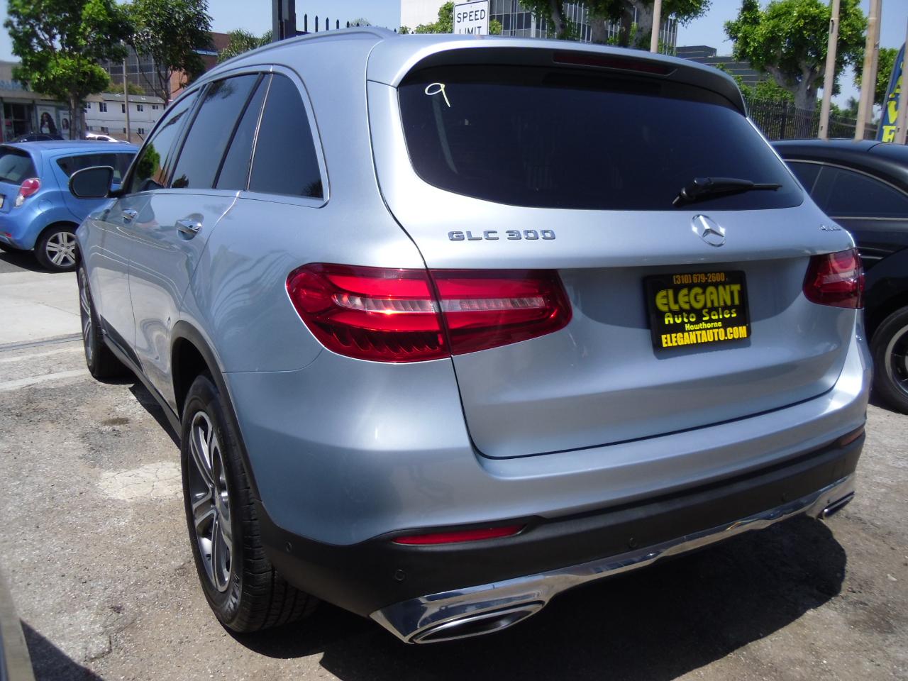 Mercedes-Benz GLC GLC 300 4MATIC SUV 2017