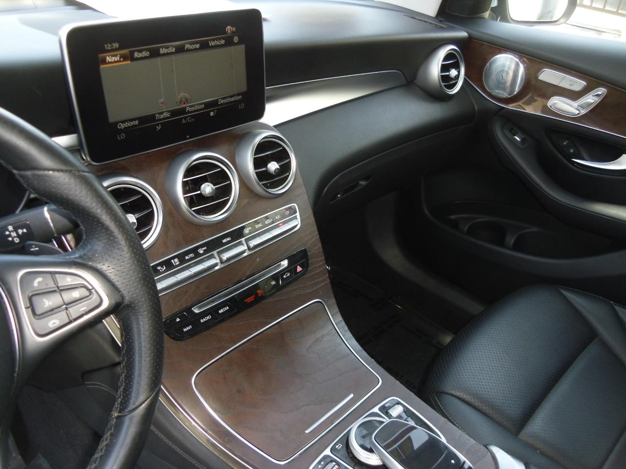 Mercedes-Benz GLC GLC 300 4MATIC SUV 2017