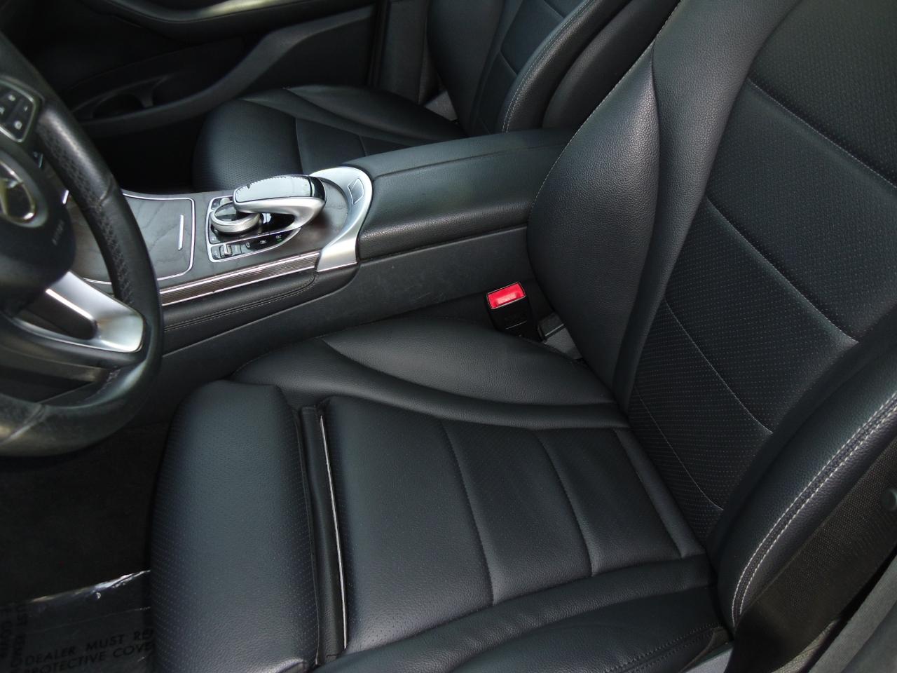 Mercedes-Benz GLC GLC 300 4MATIC SUV 2017