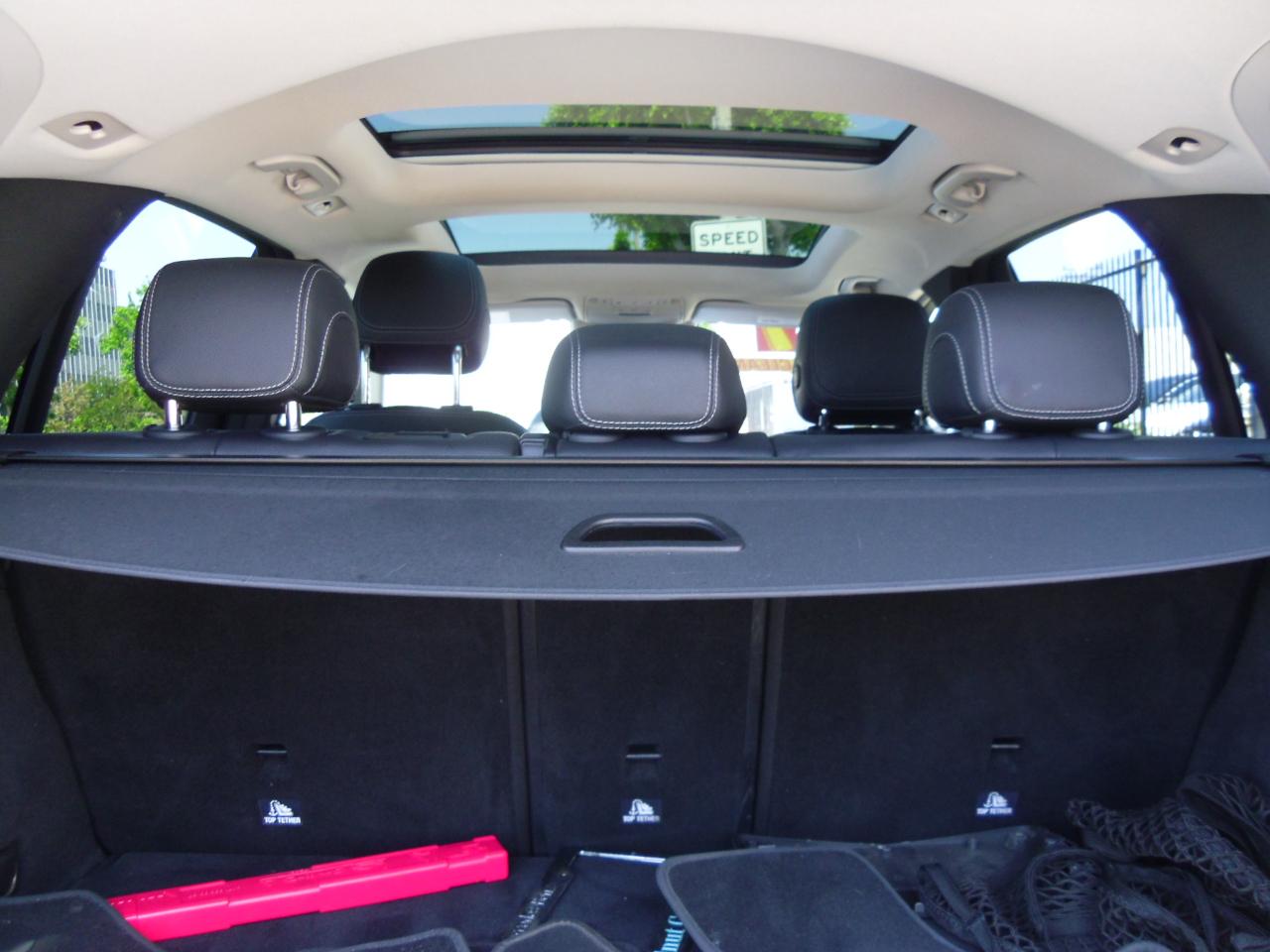 Mercedes-Benz GLC GLC 300 4MATIC SUV 2017