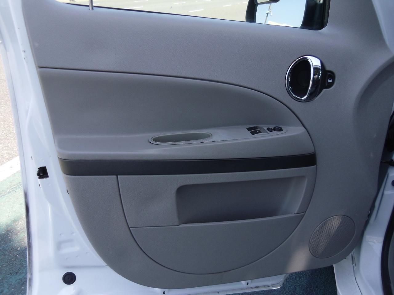 Chevrolet HHR FWD 4dr Panel LS 2010