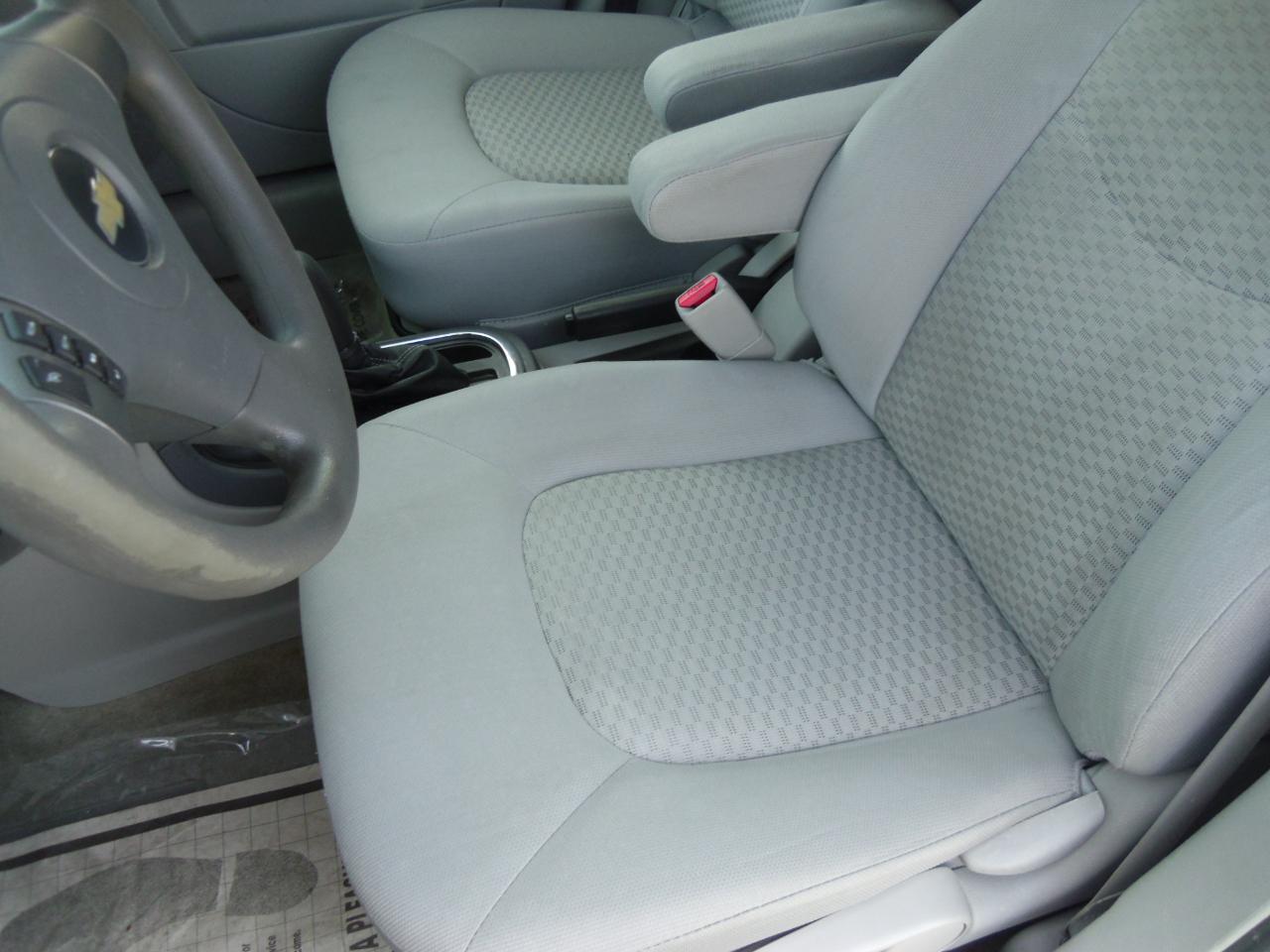 Chevrolet HHR FWD 4dr Panel LS 2010