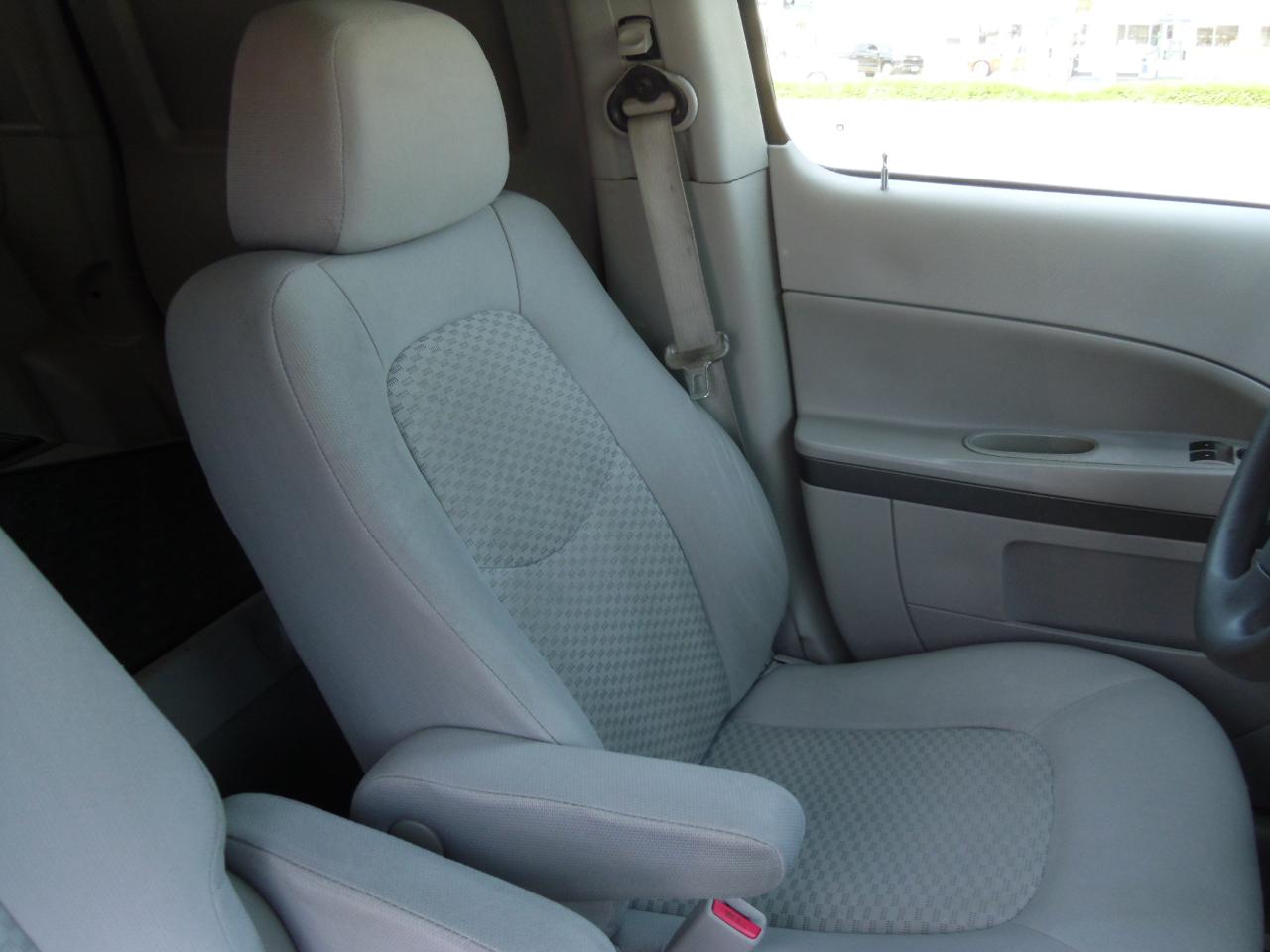 Chevrolet HHR FWD 4dr Panel LS 2010