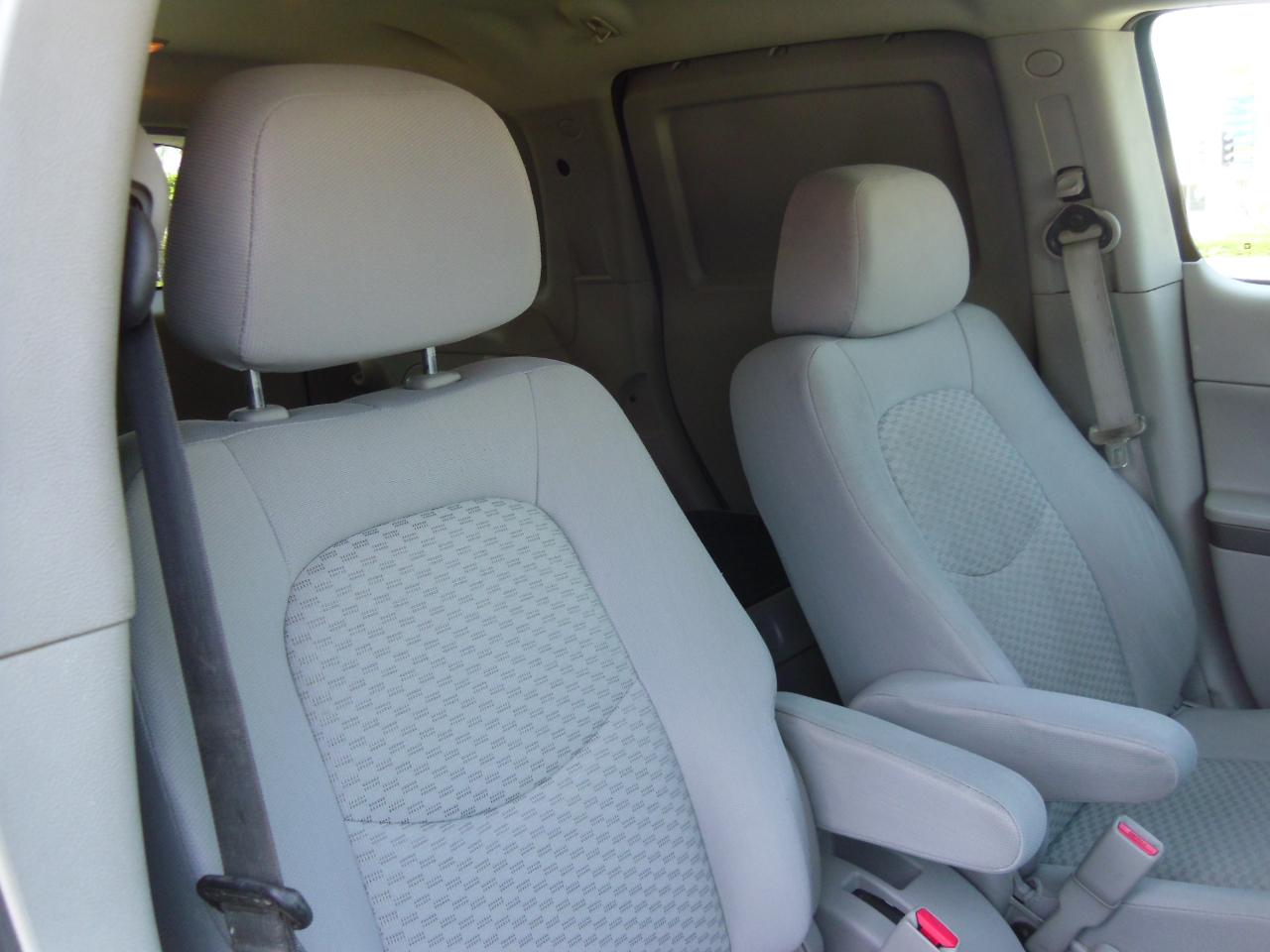Chevrolet HHR FWD 4dr Panel LS 2010
