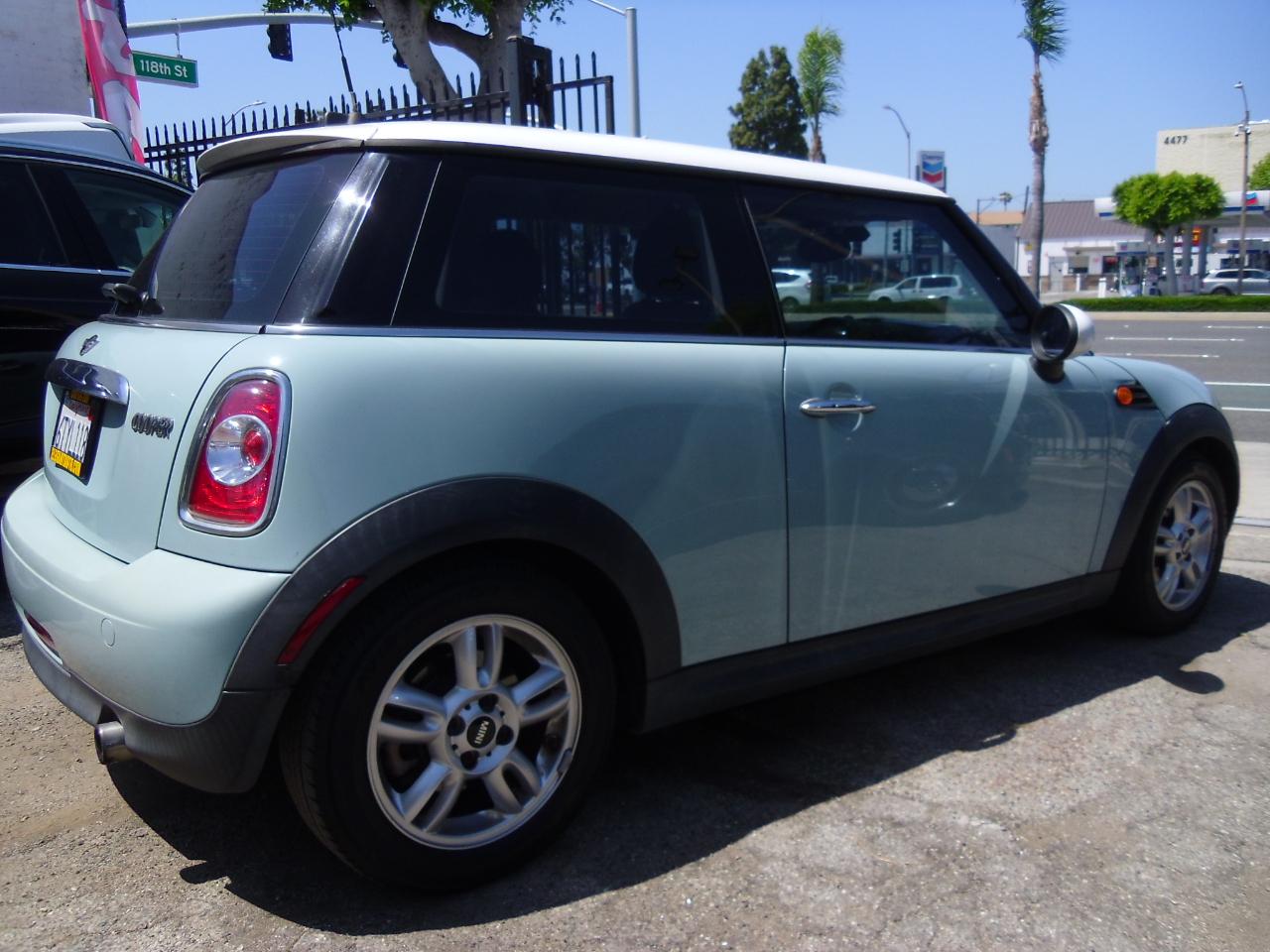 MINI Cooper Hardtop 2dr Cpe 2012