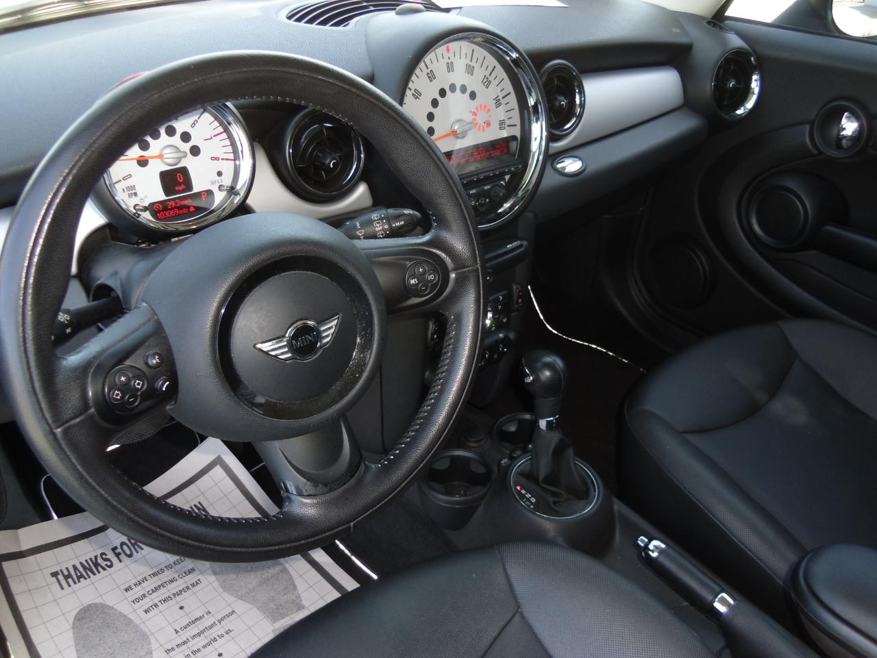 MINI Cooper Hardtop 2dr Cpe 2012