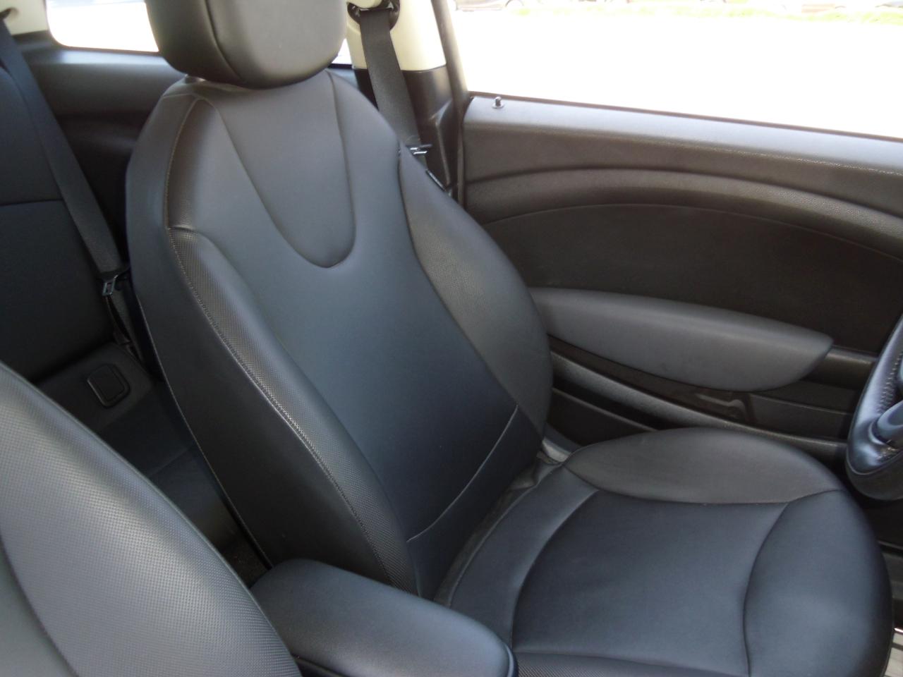 MINI Cooper Hardtop 2dr Cpe 2012