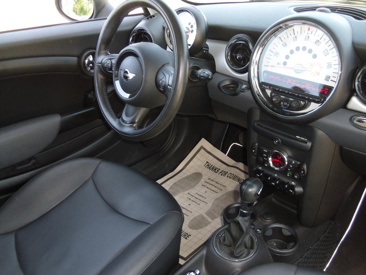 MINI Cooper Hardtop 2dr Cpe 2012