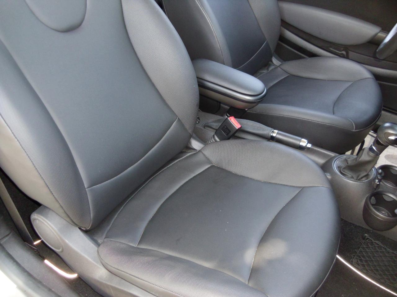 MINI Cooper Hardtop 2dr Cpe 2012