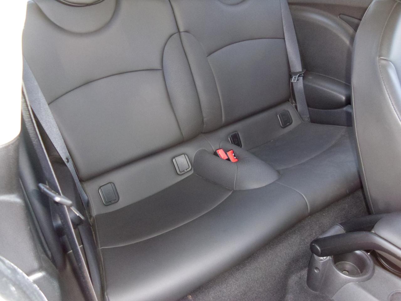 MINI Cooper Hardtop 2dr Cpe 2012