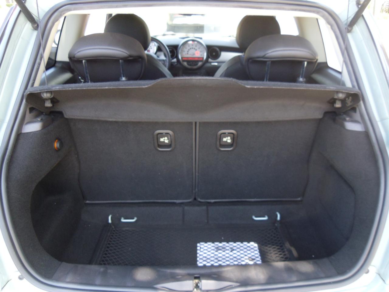 MINI Cooper Hardtop 2dr Cpe 2012