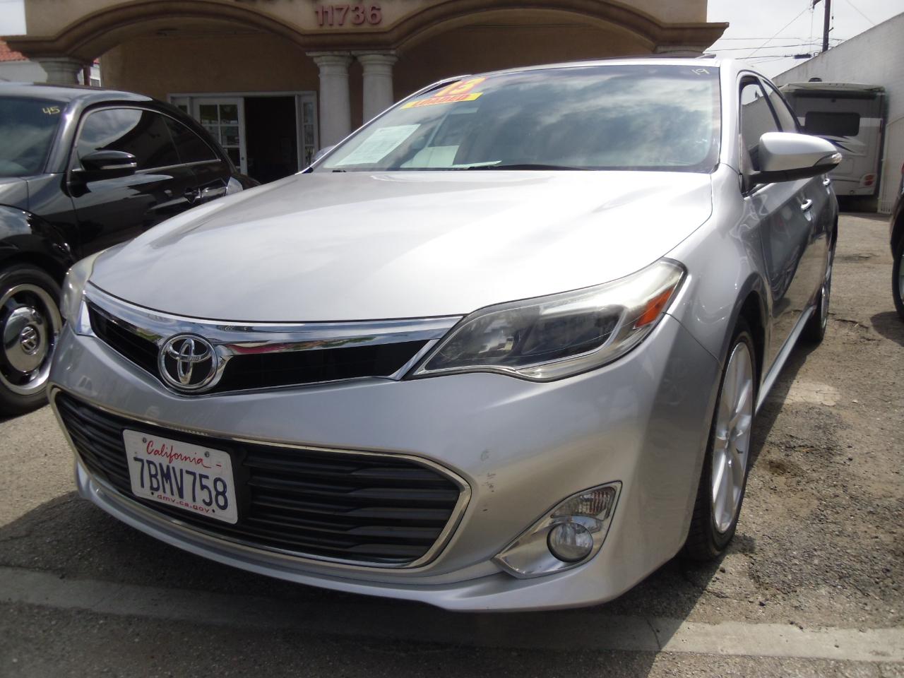 Toyota Avalon 4dr Sdn XLE Touring (Natl) 2013