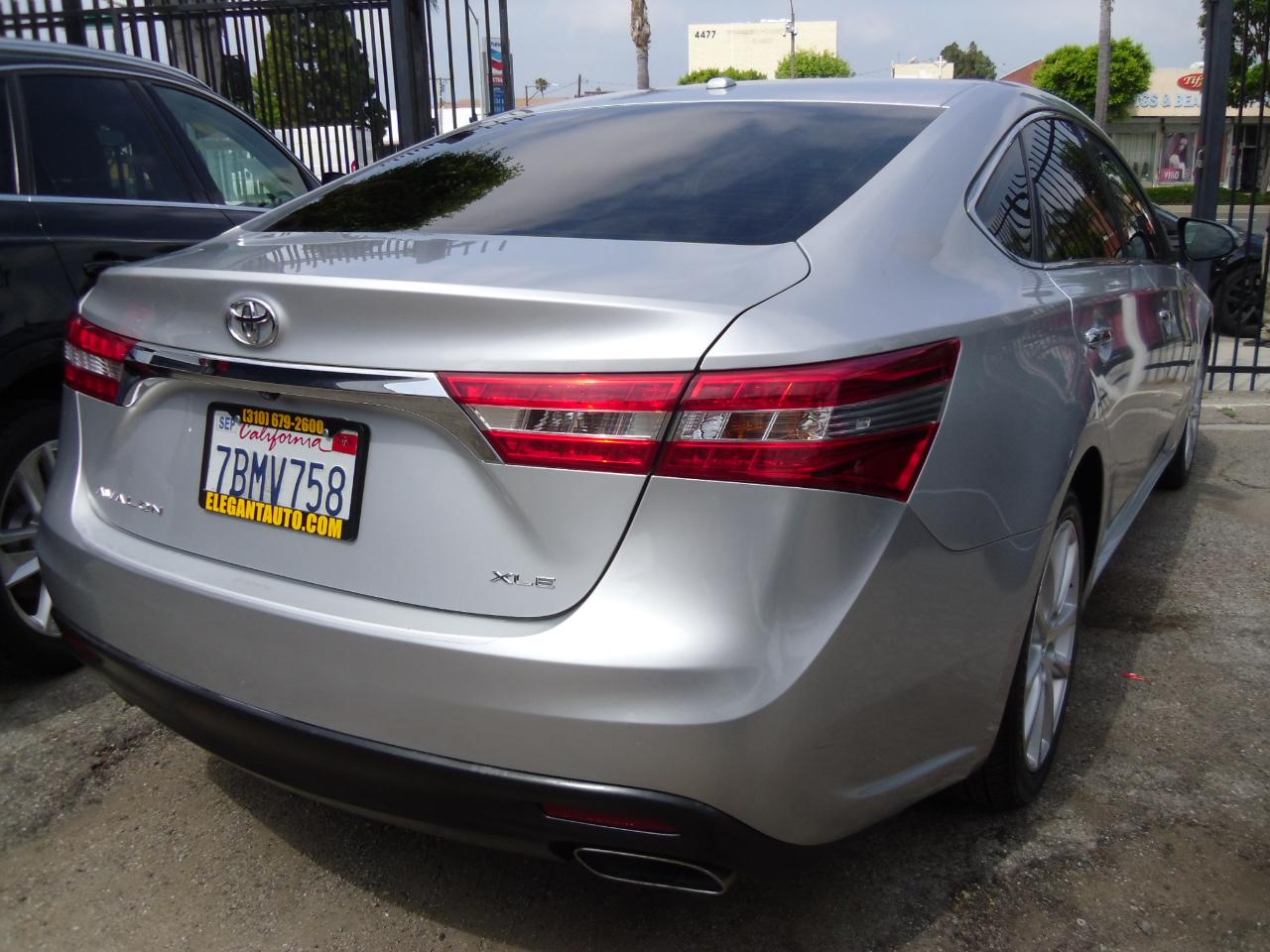 Toyota Avalon 4dr Sdn XLE Touring (Natl) 2013