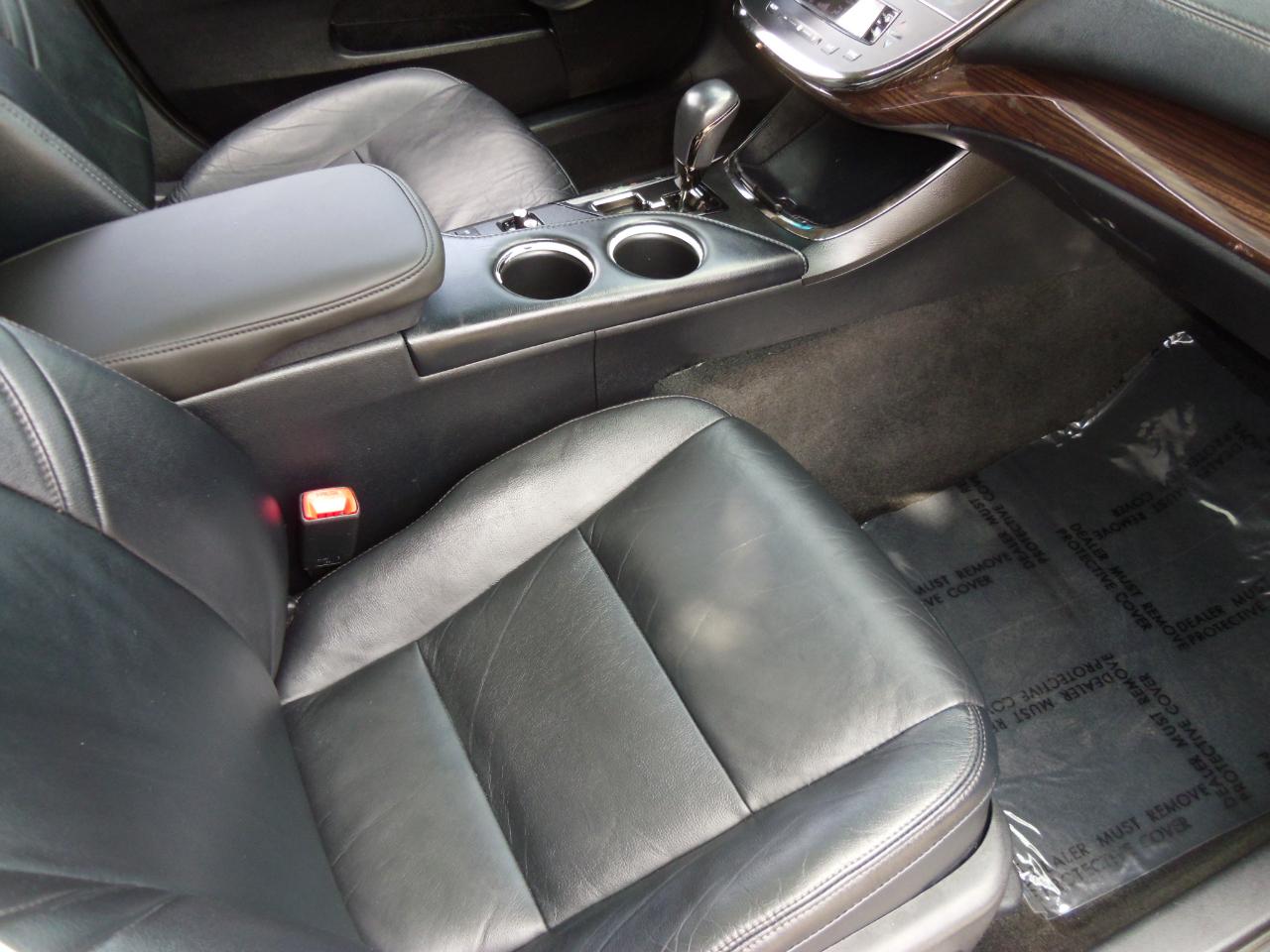 Toyota Avalon 4dr Sdn XLE Touring (Natl) 2013