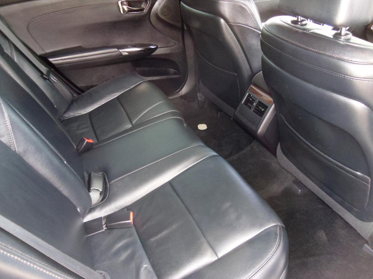 Toyota Avalon 4dr Sdn XLE Touring (Natl) 2013
