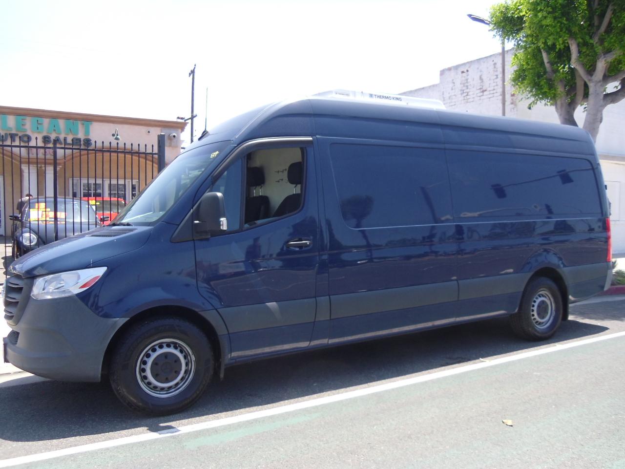 Mercedes-Benz Sprinter Cargo Van 2500 High Roof V6 170" RWD 2021