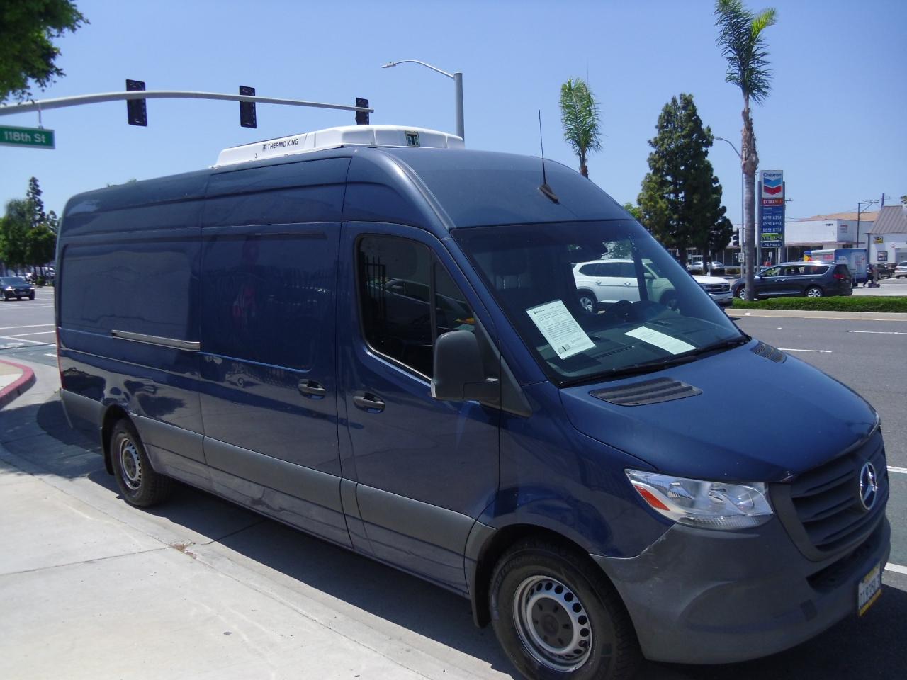 Mercedes-Benz Sprinter Cargo Van 2500 High Roof V6 170" RWD 2021