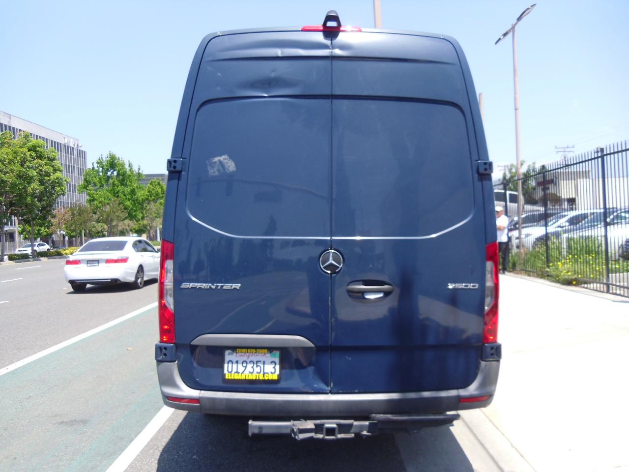 Mercedes-Benz Sprinter Cargo Van 2500 High Roof V6 170" RWD 2021
