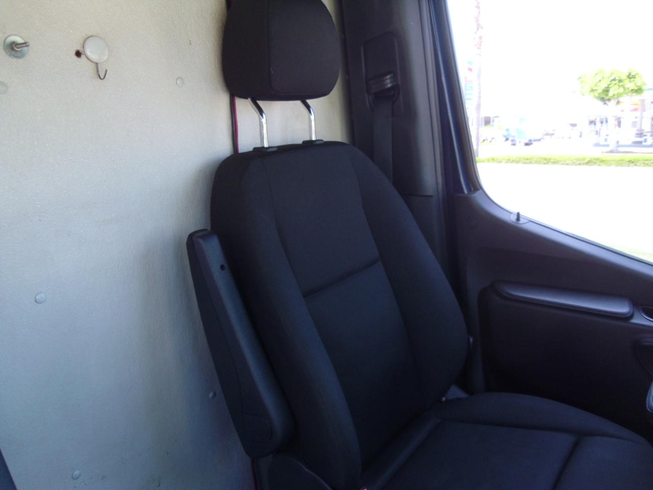 Mercedes-Benz Sprinter Cargo Van 2500 High Roof V6 170" RWD 2021