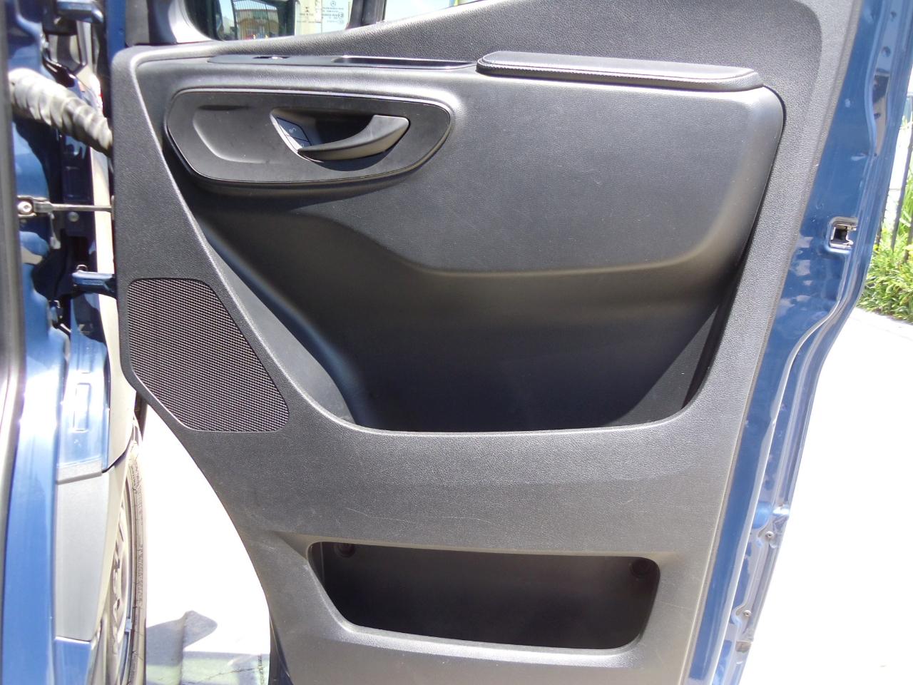 Mercedes-Benz Sprinter Cargo Van 2500 High Roof V6 170" RWD 2021
