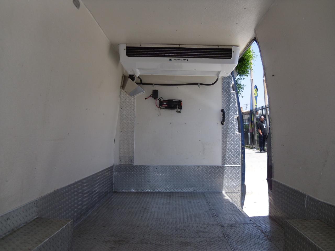 Mercedes-Benz Sprinter Cargo Van 2500 High Roof V6 170" RWD 2021