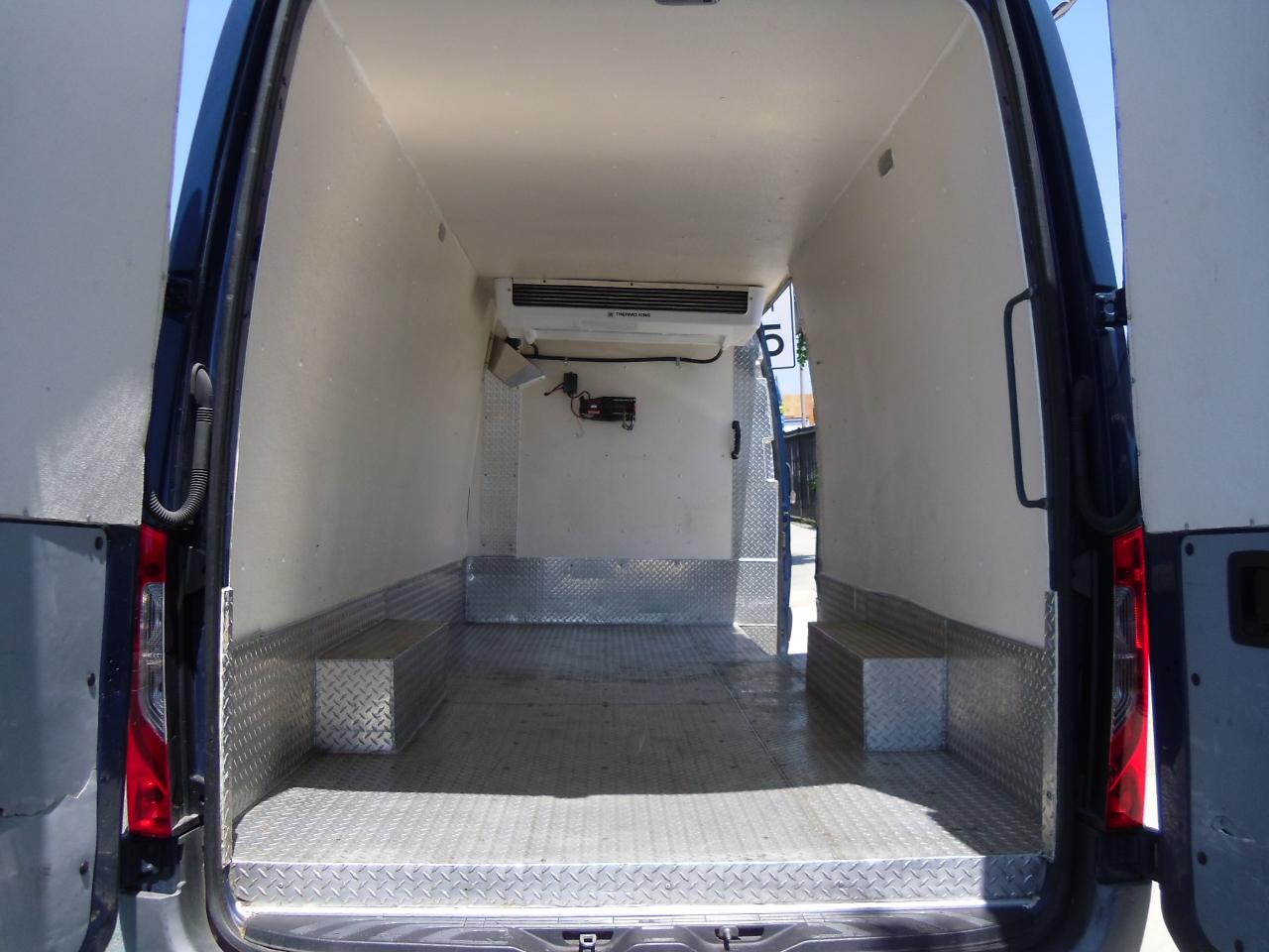 Mercedes-Benz Sprinter Cargo Van 2500 High Roof V6 170" RWD 2021
