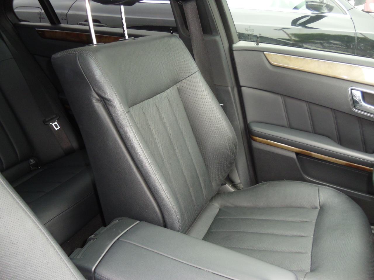 Mercedes-Benz E-Class 4dr Sdn E 550 Sport RWD 2011