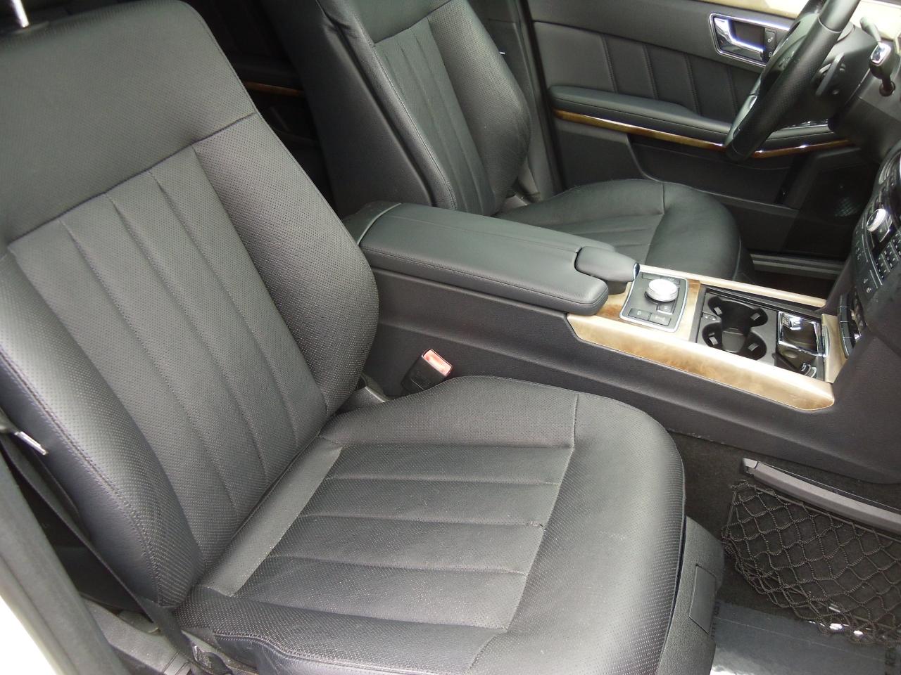 Mercedes-Benz E-Class 4dr Sdn E 550 Sport RWD 2011