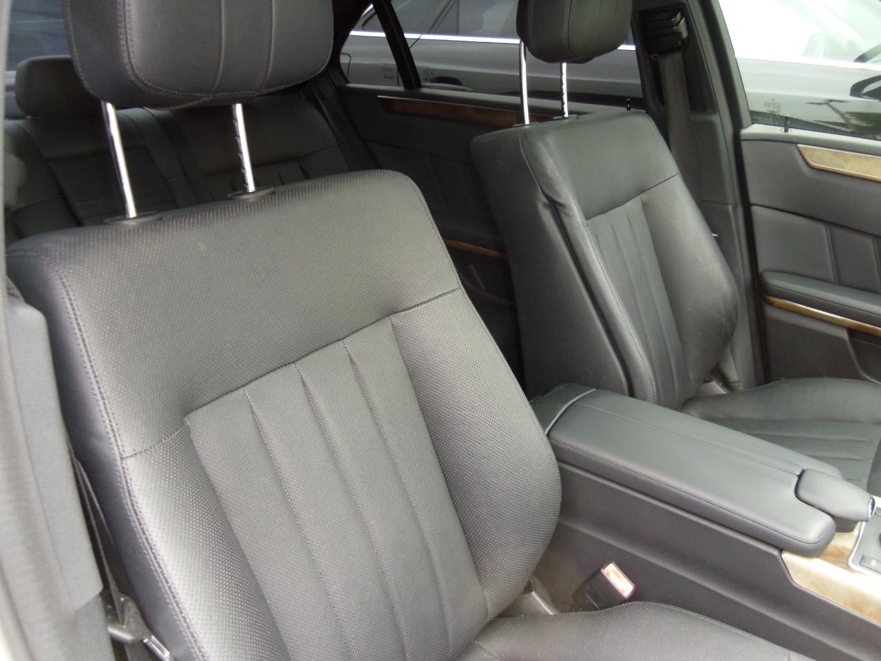Mercedes-Benz E-Class 4dr Sdn E 550 Sport RWD 2011