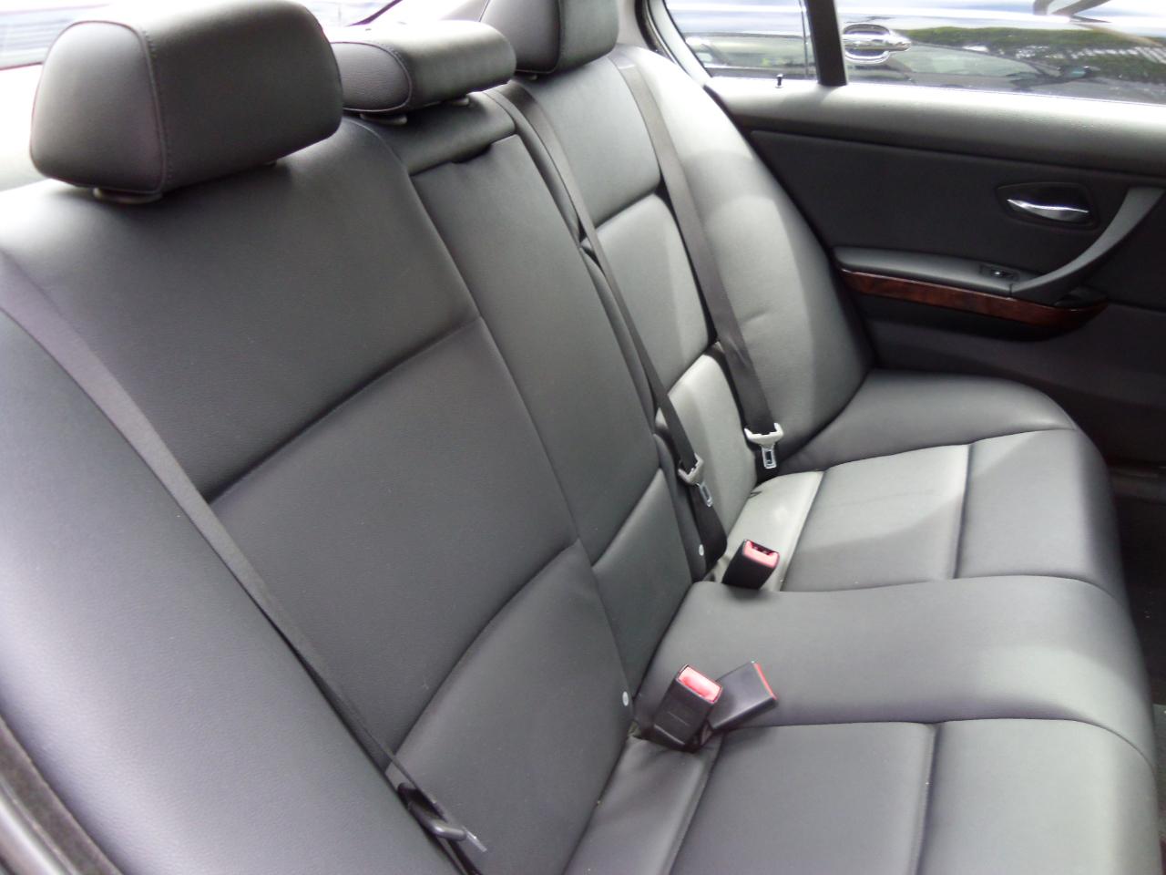 BMW 3 Series 4dr Sdn 328i RWD SULEV South Africa 2009