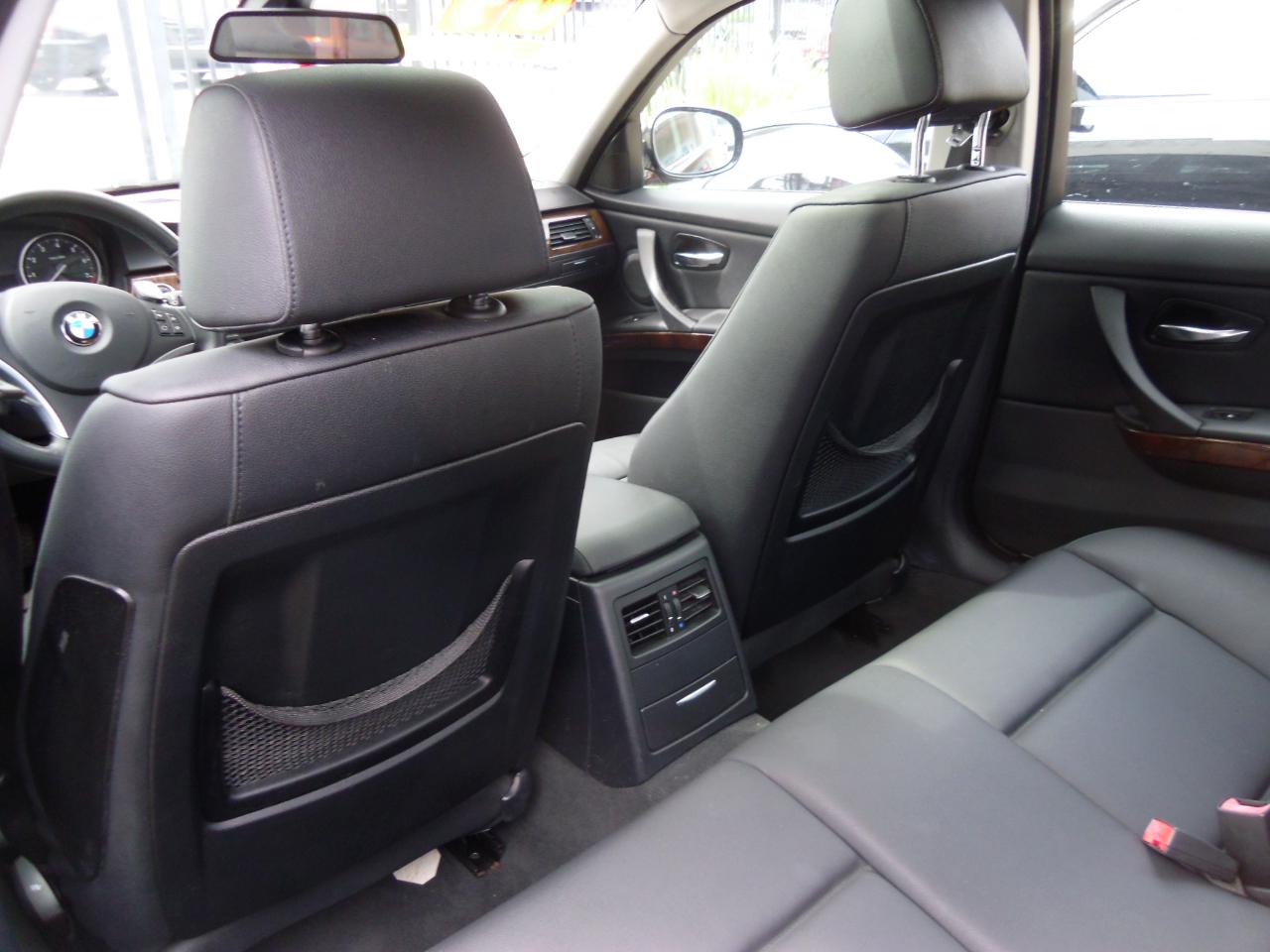 BMW 3 Series 4dr Sdn 328i RWD SULEV South Africa 2009