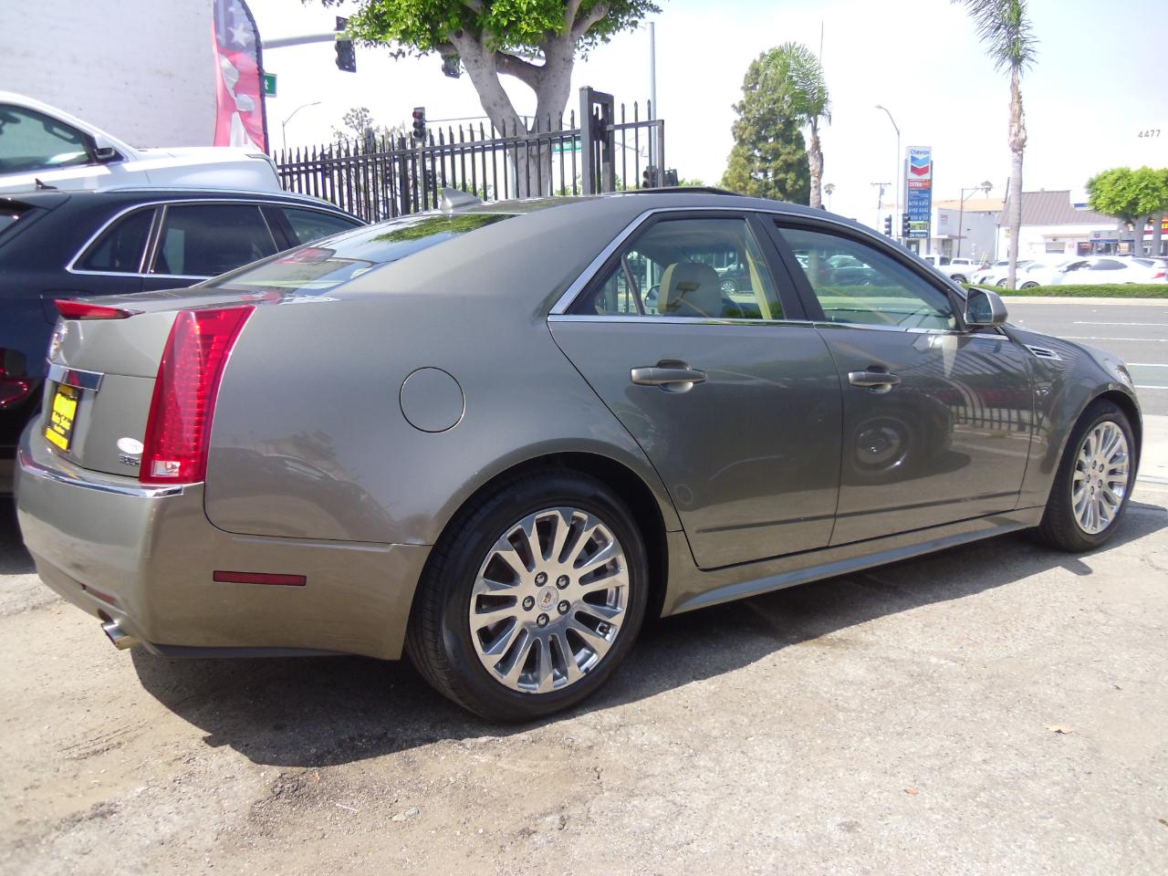 Cadillac CTS Sedan 4dr Sdn 3.6L Performance AWD 2010
