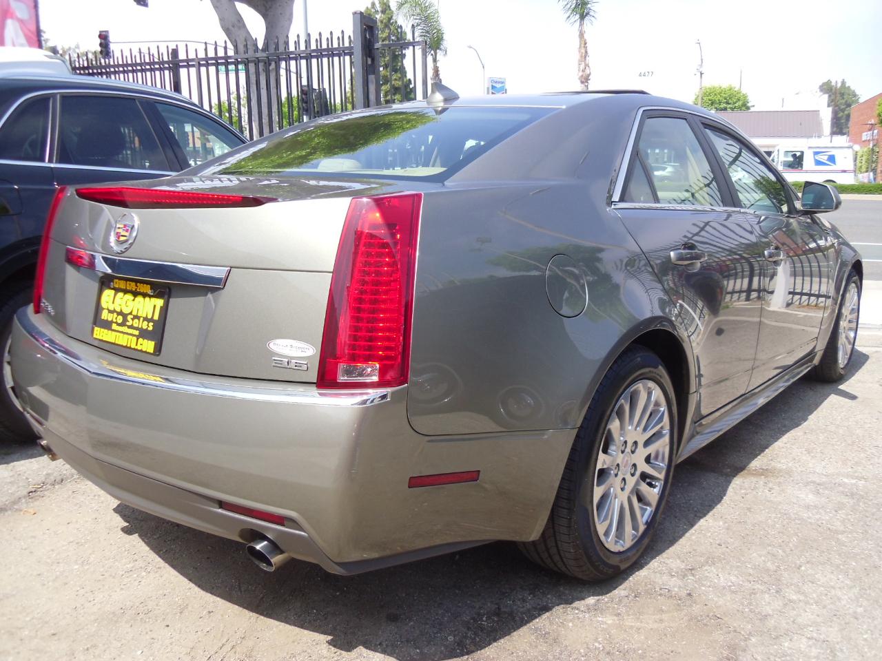 Cadillac CTS Sedan 4dr Sdn 3.6L Performance AWD 2010